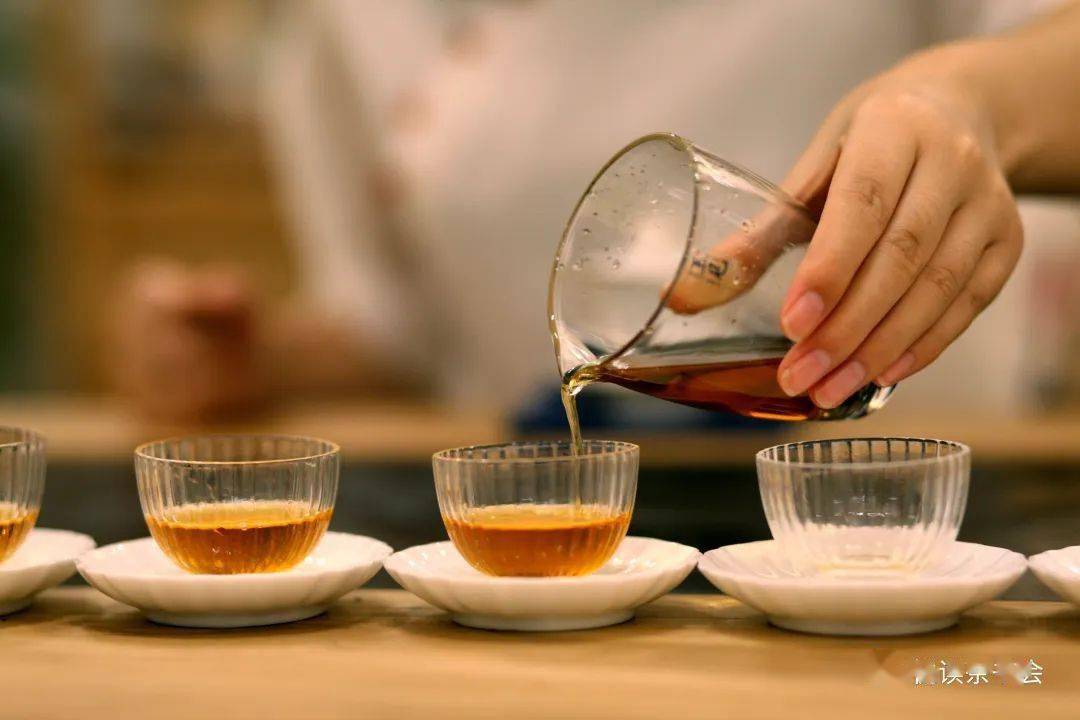 苹果版快乐的源泉
:它是茶中的快乐源泉，也是21世纪的天然镇静剂!