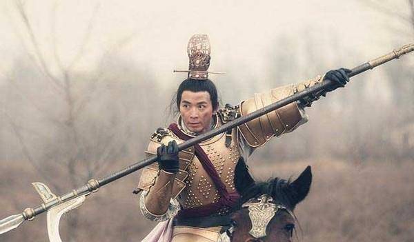 画戟之兵苹果版:水浒里的“小吕布”：曾干掉一位五虎将，被梁山六将围攻而死